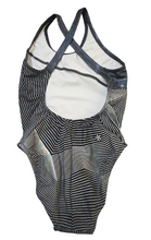 Load image into Gallery viewer, Sporty - Metallic Illusions - 28