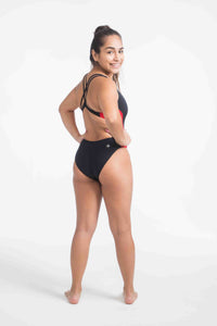 Sporty Style with Curvy Side Panels